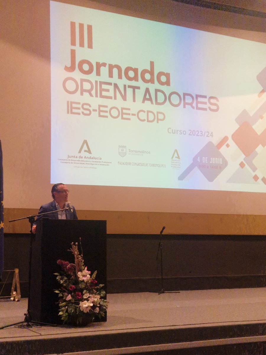 <a href="/Miguel_Briones_/">Miguel Briones</a> inaugura las III Jornadas de Orientadores que se celebran en <a href="/Torremolinos_On/">Torremolinos Informa</a> . Más de 500 profesionales reciben formación sobre NEAE, educación para adultos, bachillerato internacional y bienestar emocional.