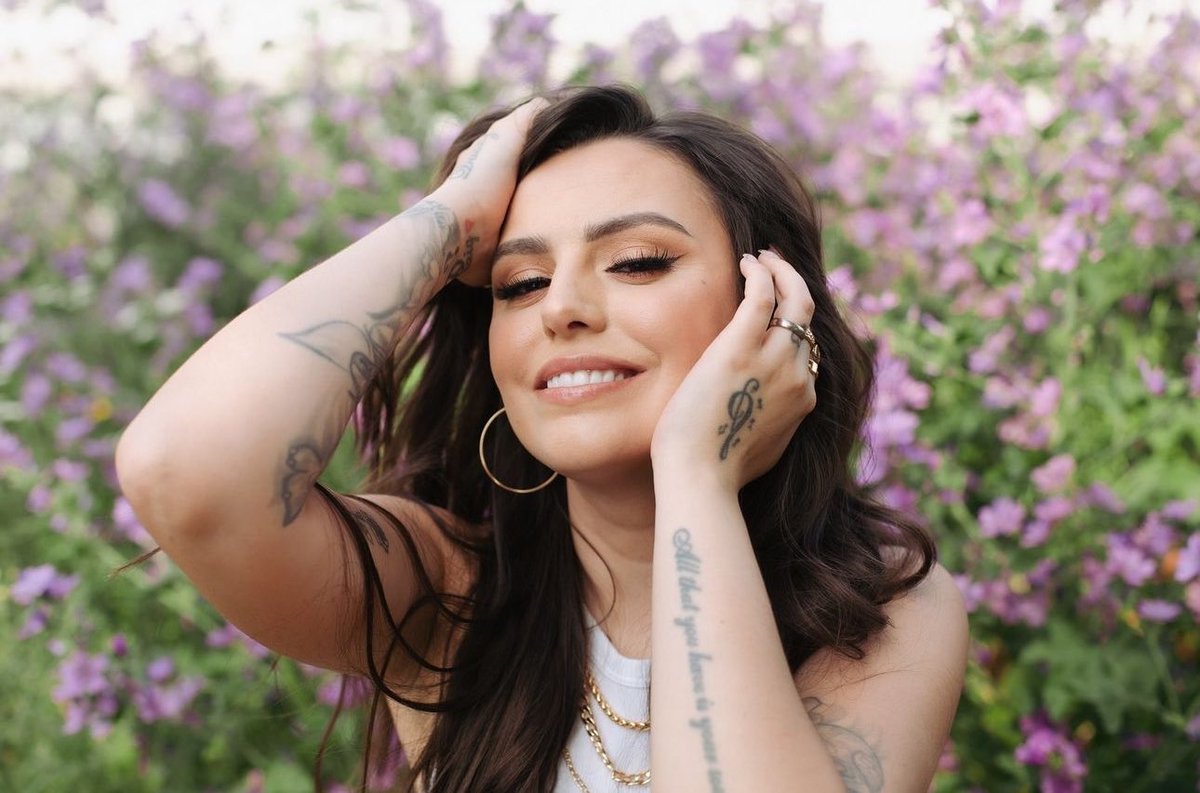 chersweetener's tweet photo. CHER LLOYD IS COMING https://t.co/fgrdkIiFeh