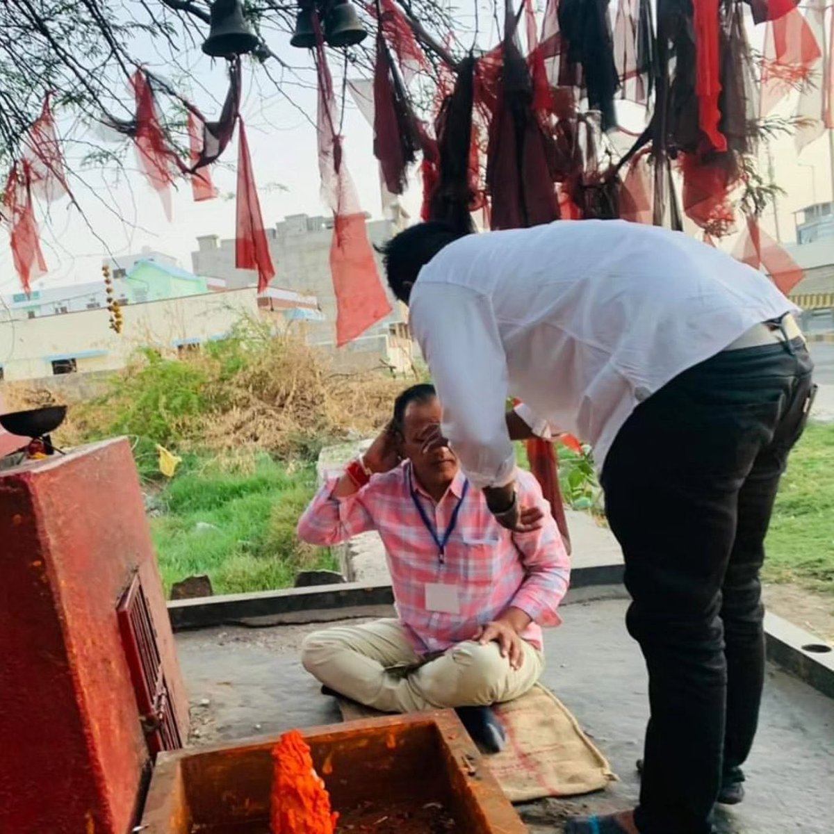 Surendrapal7773's tweet photo. #ElectionsResults
जब तिलक राजपुरोहित करें तो जीत को कोई नहीं रोक सकता,,,, 
जीत की हार्दिक शुभकामनाएं ☺️🎉✌️
@UmmedaRamBaytu @DoliThansingh https://t.co/9v1mqG5his