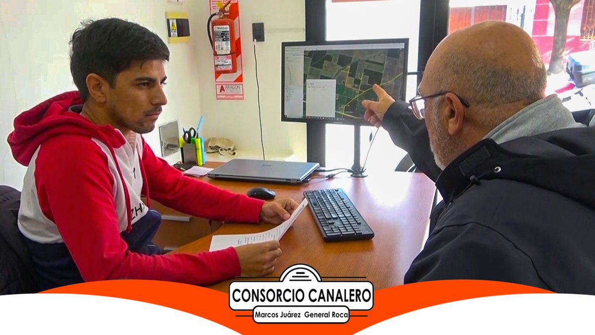 CanaleroMJGR's tweet photo. El arq. Daniel Bussolari (Inspector Provincial) realizo un resumen de los trabajos de 2023, para luego, junto al ing. Mauro Gonzalez (coordinador Consorcio), hablar de los proyectos en curso para el 2024. #MarcosJuárez #GeneralRocaCBA #Obras
VIDEO https://t.co/UPqSj1PI4o https://t.co/0EiQjy0TYP