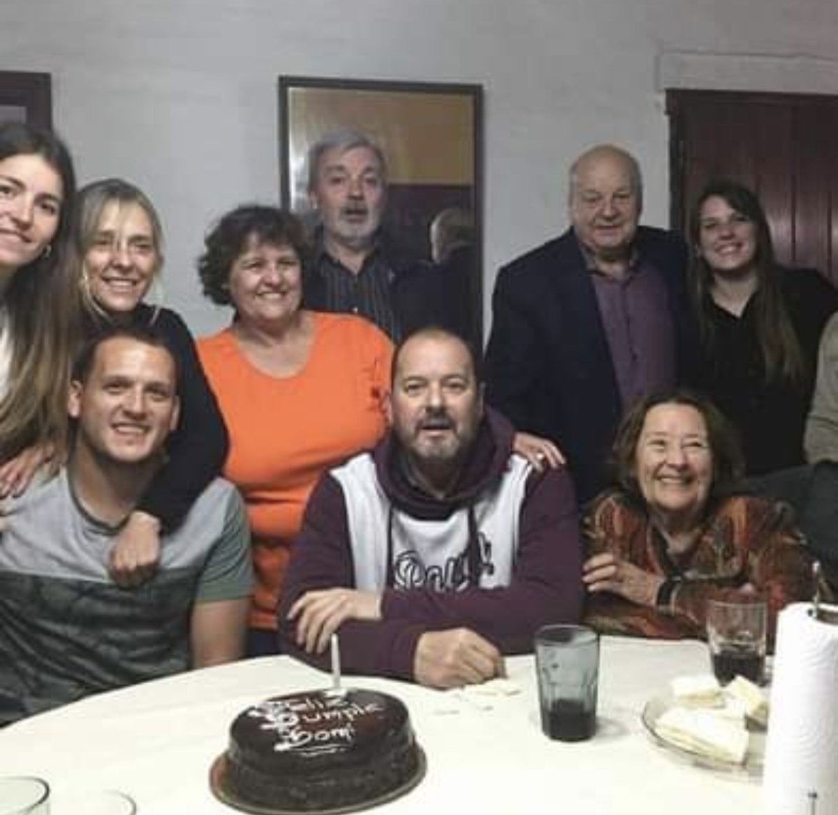TMolinatti's tweet photo. TE AMO COMO A NADIE, SIEMPRE FUISTE Y SERAS MI DEBILIDAD.

Mándale un abrazo a Papá y se que siempre vas a estar para escucharme pero te voy a extrañar mucho. https://t.co/Di8mB32G9a
