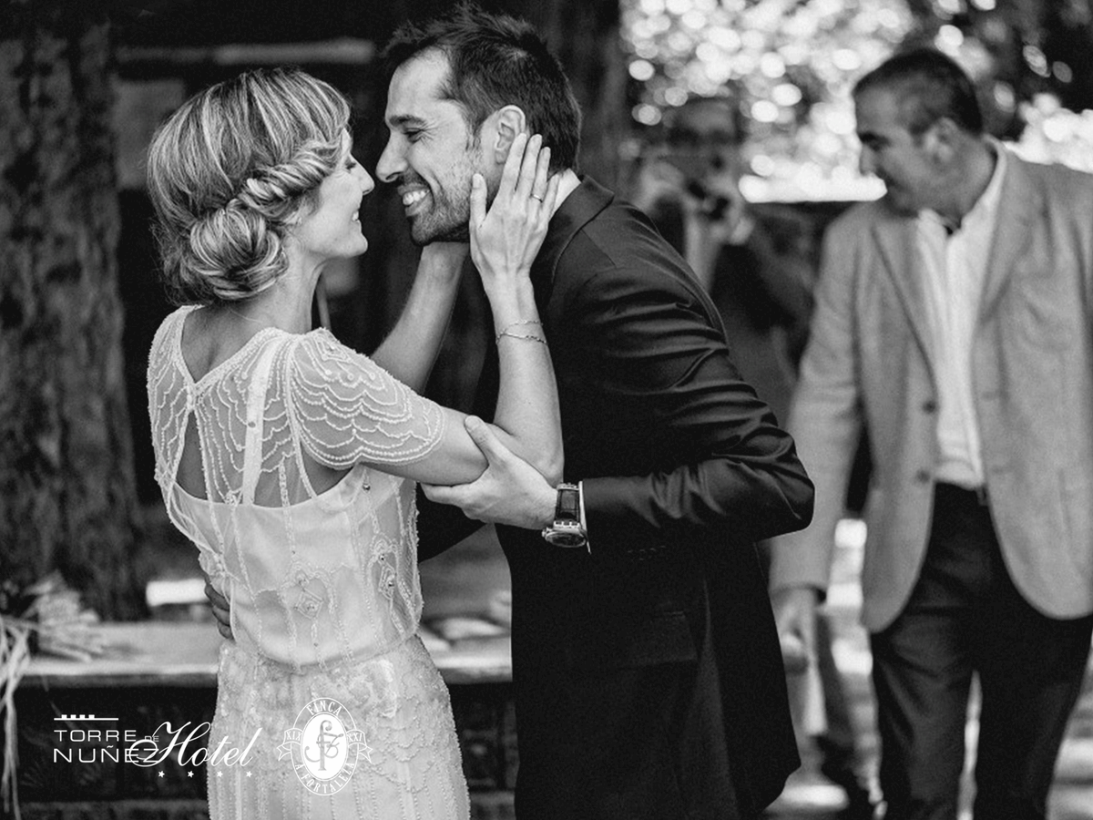 HotelTdN's tweet photo. ¡Comenzó la temporada de #bodas! 💍🌷

En #HotelTDN te ofrecemos:
👉Planificación a medida, asesoramiento en decoración y #catering, menús personalizados y espacios para fotos inolvidables.

¡Relájate, nosotros nos encargamos de todo! 😊
📞982 30 40 40 📱628 54 20 40 (WhatsApp) https://t.co/6dNwCCrkte