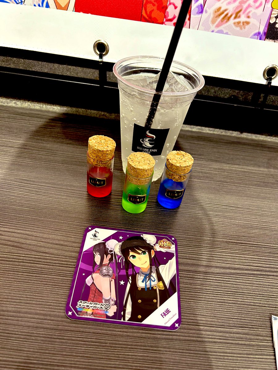 HNTIC1's tweet photo. 席は目の前ハヅ姐左楓さん！！！！良！！！！コースターはフェイちゃんでした！！！！エリ草おいし〜い https://t.co/E84efNYUzc
