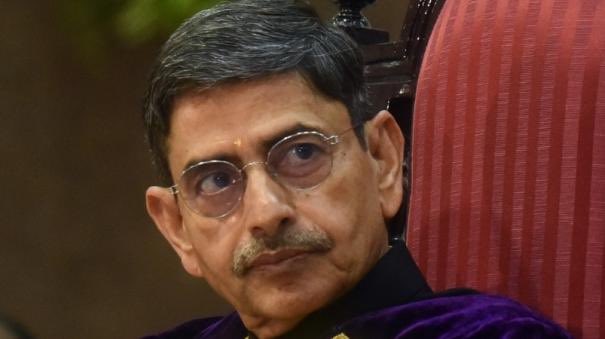 பிஜேபி மீது தமிழக மக்களுக்கு வெறுப்பு வர செய்ததில் இவருக்கு முக்கிய பங்கு உண்டு 

நடுநிலையாக இருக்க வேண்டிய கௌரவம் மிக்க பதவியில் இருந்து கொண்டு இவர் பாஜகவுக்கு சொம்படித்தது திமுக கூட்டணிக்கு நல்ல பலனை தந்தது.. 

தேங்க்ஸ் ரம்மி ரவி🙏