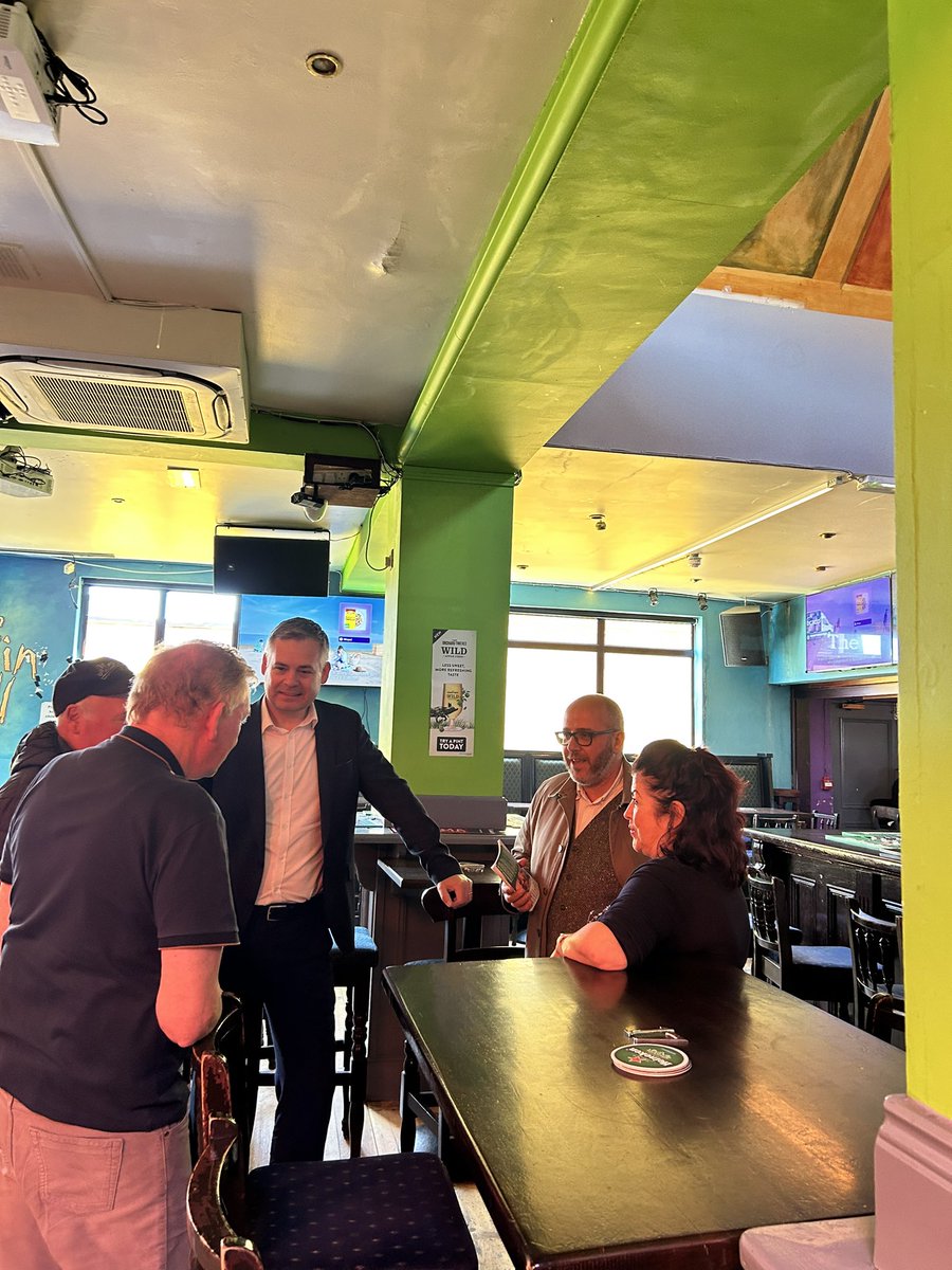 MacManusChris's tweet image. Delighted to be in sunny Bundoran this morning with our local election candidate Cllr Michael McMahon, Pearse Doherty TD &amp;amp; a great squad of canvassers☀️

@PearseDoherty 

#donegal #bundoran #macmanus1 #EUelections2024 #MNW #chrismacmanus #midlandsnorthwest