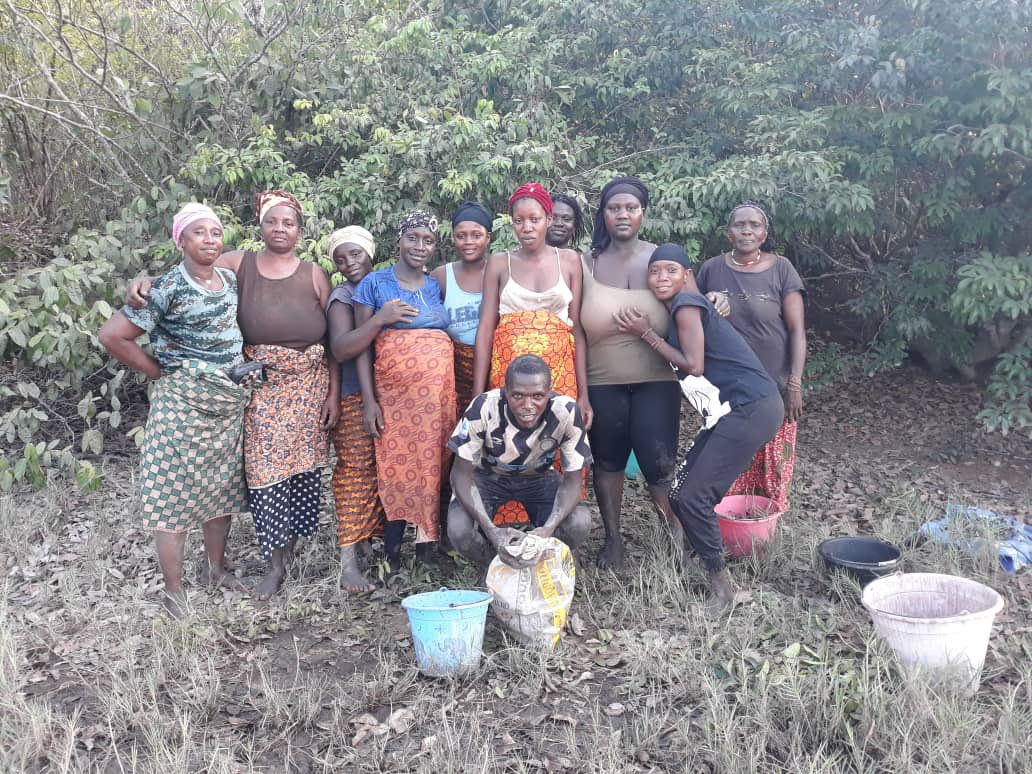 RenaspGui's tweet photo. Une équipe de la Direction Exécutive rentre d’une mission de BOKÉ et de BOFFA. Elle était allée toucher du doigt les réalités du terrain et veiller sur la réalisation correcte des tâches du Projet de Conservation des Forêts Mangroviennes de la Boucle du Rio Nunez à Boké et Boffa https://t.co/ORXgHd9KTW