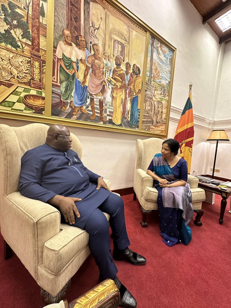 abu_bkarim's tweet photo. @MFA_SriLanka Colombo. Just presented copies of my letter of credence and recall to Chief of Protocol, Aruni Ranaraja. 2moro will do originals to HE Sri Lanka https://t.co/eUAjUnMkoc