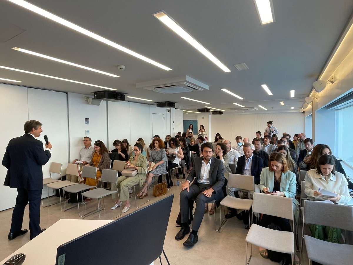 👥 Esta mañana ha tenido lugar la 1ª reunión privada del #ClústerTransparencia y Buen Gobierno de <a href="/Foretica/">Forética</a>. 

🌱📈 Una sesión que se ha centrado en analizar los retos de la cuantificación financiera de los impactos, riesgos y oportunidades de la sostenibilidad.