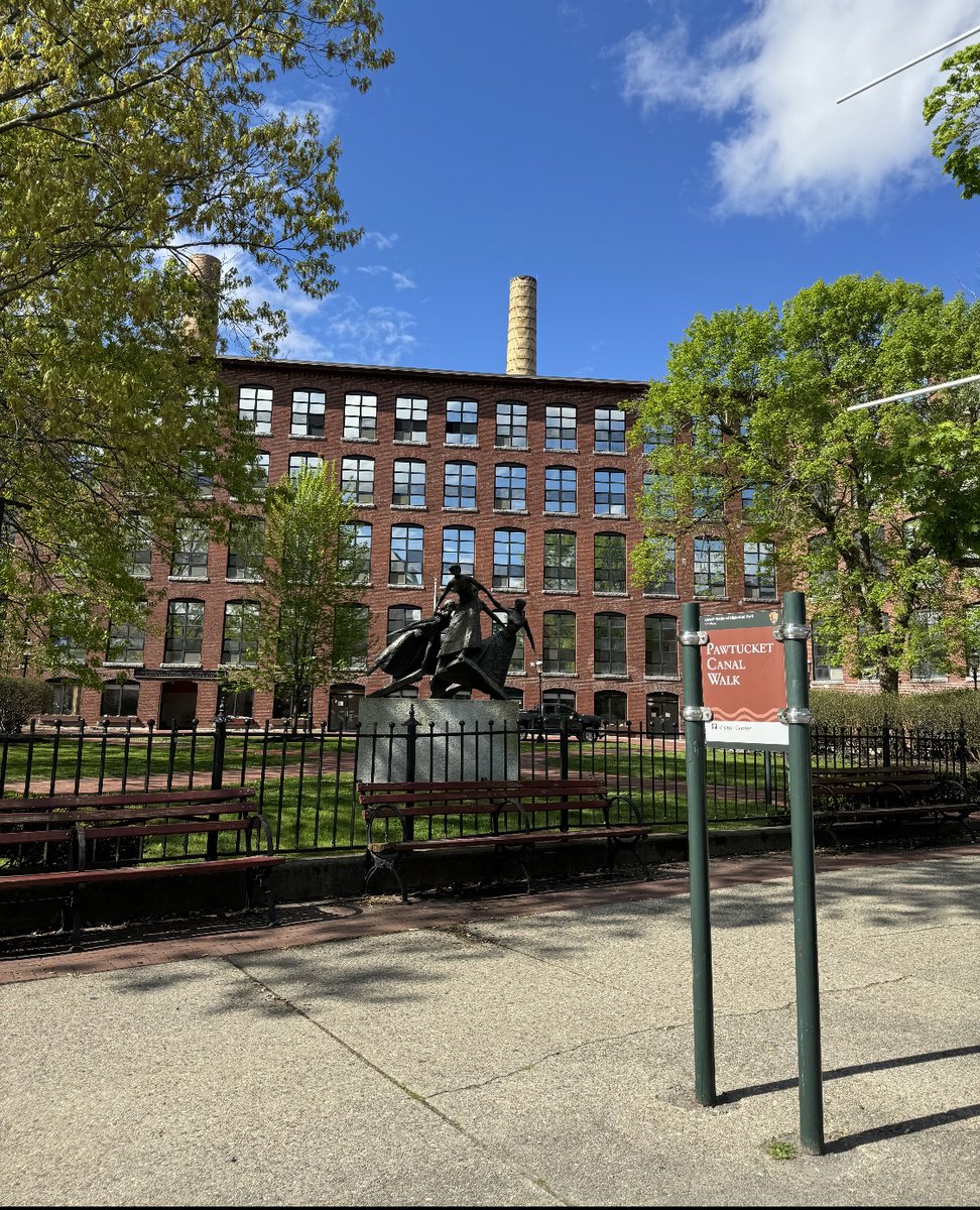 Good morning from @cityoflowellma 
merrimackvalley.org/cities-and-tow…

#VisitMA #MyLocalMA #MerrimackValley