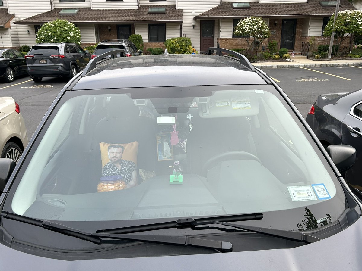 MelissaANathan's tweet photo. I’m hoping my copilot doesn’t eat the cheeseballs 

#travelday
#stagemanagerlife 
#maineorbust https://t.co/zTn1YMKr89