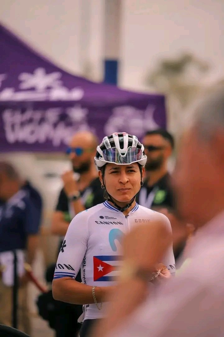 ¡Muchacha, qué grande eres!
Eres orgullo de la #ProvinciaGranma  Arlenis Sierra.

Ganó la Vuelta Ciclística Andalucía, que se corrió entre Alhaurín de la Torre - Pizarra, este sábado en España.

📷/CMKX Radio Bayamo