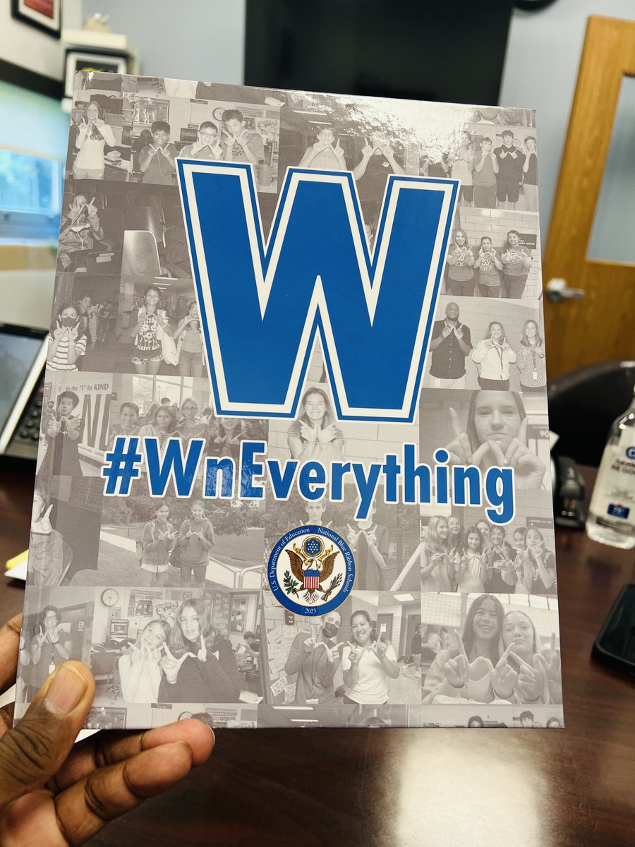 BoykinBryan's tweet image. Awesome work from our yearbook students! No sneak peeks before next week though lol!  #WnEverything ⁦@WMS_WolfPack⁩ ⁦@wmspta_wolves⁩ ⁦@APSVirginia⁩ ⁦@APSVaSchoolBd⁩ ⁦@BusEdFun4U⁩ ⁦@Jostens⁩ ⁦@SuptDuran⁩