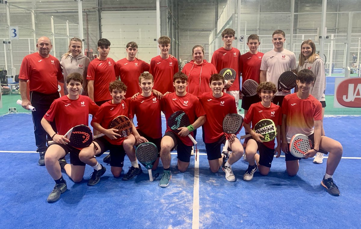 FNPadel's tweet photo. ¡𝗦𝗲𝗴𝘂𝗶𝗺𝗼𝘀 𝗮𝗽𝗼𝘀𝘁𝗮𝗻𝗱𝗼 𝗽𝗼𝗿 𝗹𝗮 𝗳𝗼𝗿𝗺𝗮𝗰𝗶𝗼́𝗻!
🧠 𝘚𝘌𝘚𝘐𝘖́𝘕 𝘋𝘌 𝘗𝘚𝘐𝘊𝘖𝘓𝘖𝘎𝘐́𝘈 𝘌𝘕 𝘗𝘐𝘚𝘛𝘈 𝘊𝘖𝘕 𝘉𝘌𝘈𝘛𝘙𝘐𝘡 𝘈𝘓𝘖𝘕𝘚𝘖
Trabajo específico de concentración ante elementos distractores para el Plan de Selecciones de Menores.
@deporte_na https://t.co/KxfKxdnrTY