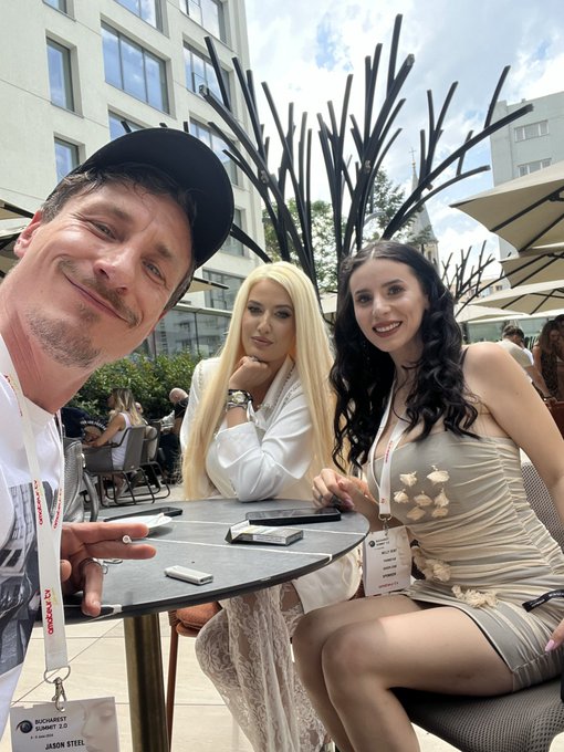 Meeting friends @BucharestSummit @vikamodels @blanche_summer @nellykent51 @eyez1218 @mydotclub https://t<a class="tags" target="_blank" title="On Twitter" href="/?out=eyJ0eXAiOiJKV1QiLCJhbGciOiJIUzUxMiJ9.eyJpYXQiOjE3MjM3MjQ1NTgsImlzcyI6InR3cG9ybnN0YXJzLmNvbSIsIm5iZiI6MTcyMzcyNDU1OCwiZXhwIjoxNzU1MjYwNTU4LCJyZWRpcmVjdF91cmwiOiJodHRwczovL3R3aXR0ZXIuY29tL0J1Y2hhcmVzdFN1bW1pdCJ9.CFYBbmHJmR5Ux5yTJA8sG7WP5Ut9j6wPTiMU4ZHNv33LaCTqZJfJgwS9MudeA_QADBvNiecCSVM76tx9RHbXpw">@BucharestSummit</a><a class="tags" target="_blank" title="On Twitter" href="/?out=eyJ0eXAiOiJKV1QiLCJhbGciOiJIUzUxMiJ9.eyJpYXQiOjE3MjM3MjQ1NTgsImlzcyI6InR3cG9ybnN0YXJzLmNvbSIsIm5iZiI6MTcyMzcyNDU1OCwiZXhwIjoxNzU1MjYwNTU4LCJyZWRpcmVjdF91cmwiOiJodHRwczovL3R3aXR0ZXIuY29tL3Zpa2Ftb2RlbHMifQ.e739ARDFeQaWXgmg965eA5wOp-_oVjSfHc5CDBMFzf2Cq8FQLuvvLMIpcAssIAYmjmKXe8sxLcQhYdlDhTZDMA">@vikamodels</a><a class="tags" href="/tag/blanche_summer">@blanche_summer</a><a href="/tag/weedmob"class="tags"><span>#weedmob</span></a>