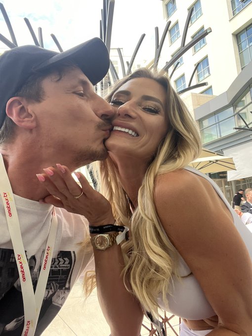 Meeting friends @BucharestSummit @vikamodels @blanche_summer @nellykent51 @eyez1218 @mydotclub https://t<a class="tags" target="_blank" title="On Twitter" href="/?out=eyJ0eXAiOiJKV1QiLCJhbGciOiJIUzUxMiJ9.eyJpYXQiOjE3MjM3MjQ1NTgsImlzcyI6InR3cG9ybnN0YXJzLmNvbSIsIm5iZiI6MTcyMzcyNDU1OCwiZXhwIjoxNzU1MjYwNTU4LCJyZWRpcmVjdF91cmwiOiJodHRwczovL3R3aXR0ZXIuY29tL0J1Y2hhcmVzdFN1bW1pdCJ9.CFYBbmHJmR5Ux5yTJA8sG7WP5Ut9j6wPTiMU4ZHNv33LaCTqZJfJgwS9MudeA_QADBvNiecCSVM76tx9RHbXpw">@BucharestSummit</a><a class="tags" target="_blank" title="On Twitter" href="/?out=eyJ0eXAiOiJKV1QiLCJhbGciOiJIUzUxMiJ9.eyJpYXQiOjE3MjM3MjQ1NTgsImlzcyI6InR3cG9ybnN0YXJzLmNvbSIsIm5iZiI6MTcyMzcyNDU1OCwiZXhwIjoxNzU1MjYwNTU4LCJyZWRpcmVjdF91cmwiOiJodHRwczovL3R3aXR0ZXIuY29tL3Zpa2Ftb2RlbHMifQ.e739ARDFeQaWXgmg965eA5wOp-_oVjSfHc5CDBMFzf2Cq8FQLuvvLMIpcAssIAYmjmKXe8sxLcQhYdlDhTZDMA">@vikamodels</a><a class="tags" href="/tag/blanche_summer">@blanche_summer</a><a href="/tag/weedmob"class="tags"><span>#weedmob</span></a>