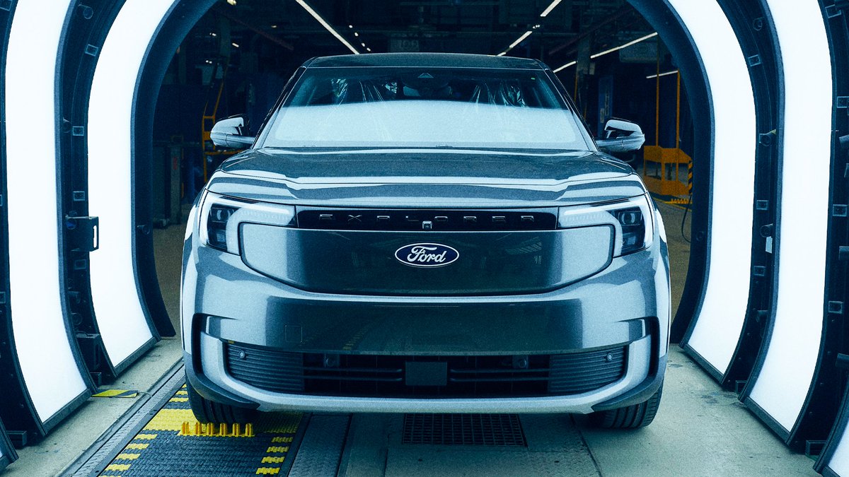4Drivetime's tweet image. How the 2024 Ford Explorer Electric is Made
Watch video here 👉 youtu.be/dg_JfLqmX3A
Join us on a journey through the state-of-the-art facilities where this innovative EV SUV is brought to life.
#FordExplorerElectric
#ElectricVehicle
#SUV