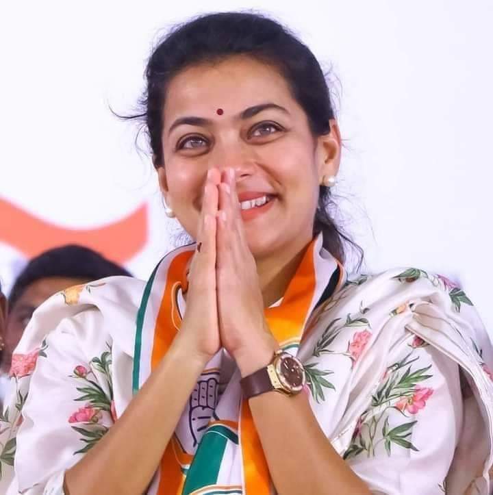 सोलापूरमधून काँग्रेसच्या प्रणितीताई शिंदे यांचा दणदणीत विजय!✌️🤚

मनःपूर्वक अभिनंदन!💐
@shindepraniti

#मविआ
#LoksabhaElection2024 #ElectionsResults #MahavikasAghadi #India_जीत_रहा_है