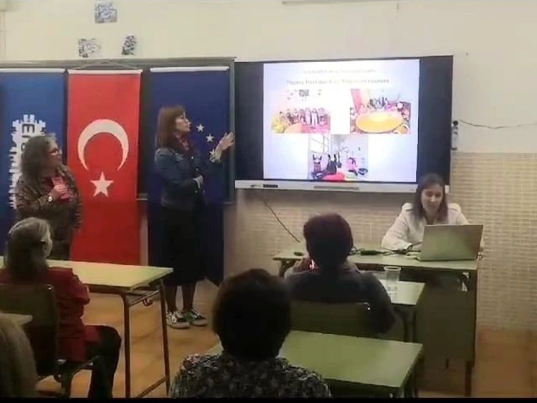 altindaghem06's tweet photo. Konsorsiyum üyesi oldugumuz Ankara İl Milli Egitim Müdürlüğünün, Yetiskin Egitimi Akreditasyonu kapsaminda İspanya/Toledo/Quintanar de la Orden 'e yapılan işbaşı izleme faaliyetine Merkezimiz El Sanatlari ogretmeni Tuğba Kay katılarak okulumuzu temsil etmistir https://t.co/1Ns7ZufL74