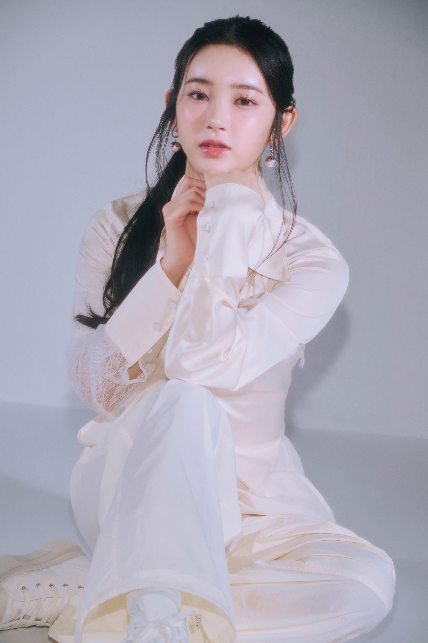 Amazon.co.jp: ME:I ミーアイ 櫻井美羽 W会員トレカ : おもちゃ