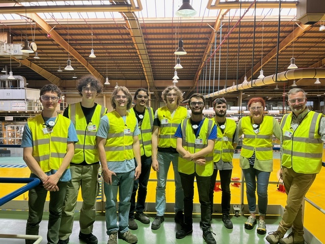 [Retour de visite Jeudi 30 mai] 
Avec l'organisation d'Enim-Etudes et le service des relations industrielles, un groupe d'énimiens a pu visiter les locaux d' <a href="/AveryDennison/">Avery Dennison</a> au Luxembourg. ⚙👷🏽