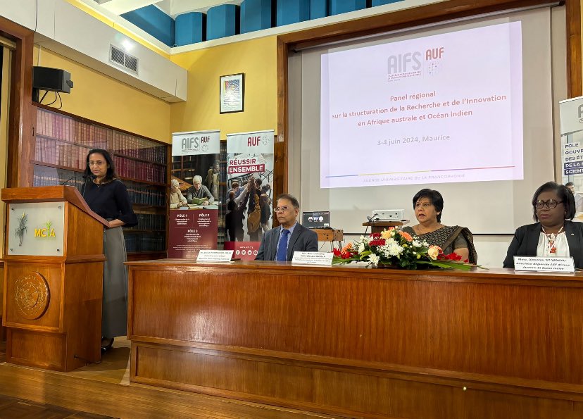 Panel sur la structuration de la recherche et de l’innovation en Afrique australe et océan indien : 2 jours passionnants sur les enjeux de formation (écoles doctorales régionales) financement valorisation diplomatie scientifique d’éthique. Merci <a href="/AUF_AfriqueAOI/">AUF - Afrique Australe et Océan Indien</a> <a href="/AIFS_AUF/">AIFS</a> et MSIRI