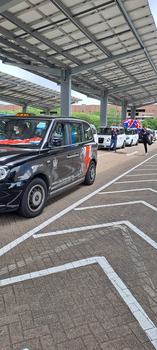 Taxi Charity tweet media