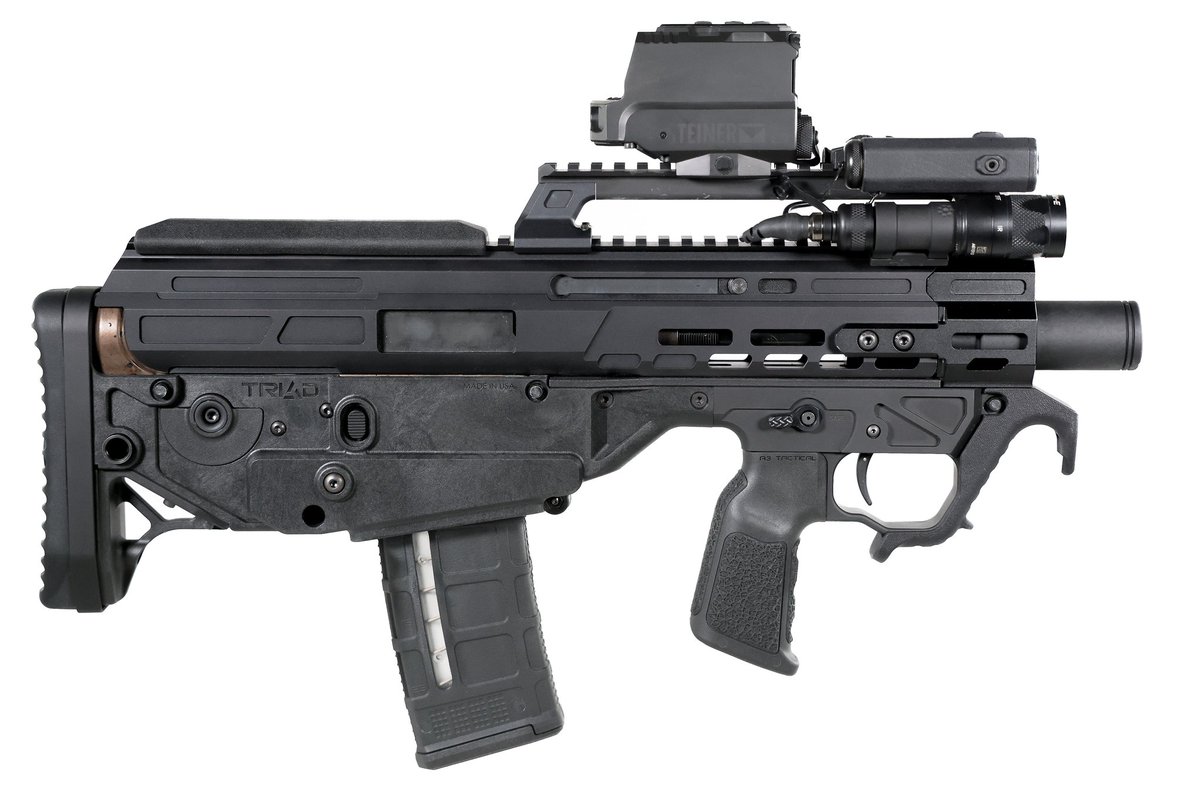 ArisakaDefense's tweet photo. A friend of ours put together what he calls his "Video game gun". It very much fits the bills. @A3Tactical bullpup AR chassis with a Mat9 9mm upper. Lighting is our 300 Series IR light kit on an Offset Scout Mount Picatinny. 3EIR DIR-One laser. @SteinerOpticsUS DRS1. Has ran like a champ.