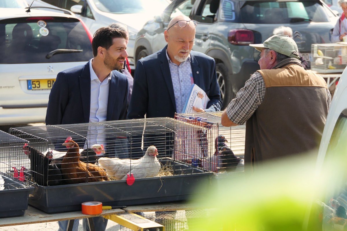 RnGers32's tweet photo. ☀️ Ce lundi,@YelmaJean et @JLeonardelli_ se sont retrouvés sur le marché de #Samatan accompagnés des militants du @RnGers32. Merci à tous!
📣 Le 9 Juin prochain c'est @J_Bardella 🇫🇷🇪🇺💪
@RNational_off @RN_Occitanie https://t.co/KKtIo2Pfqh
