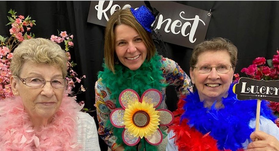 Today is one of my favorite days!   The Seniors' Celebration Lunch is happening  from 11:30 a.m. - 2:30 p.m. at Foothills Centennial Centre.  
There is:
🎤 Live entertainment .
🧩 Art installation project 
📷 Professional photo booth
Full details here:  okotoks.ca/Seniors-Week