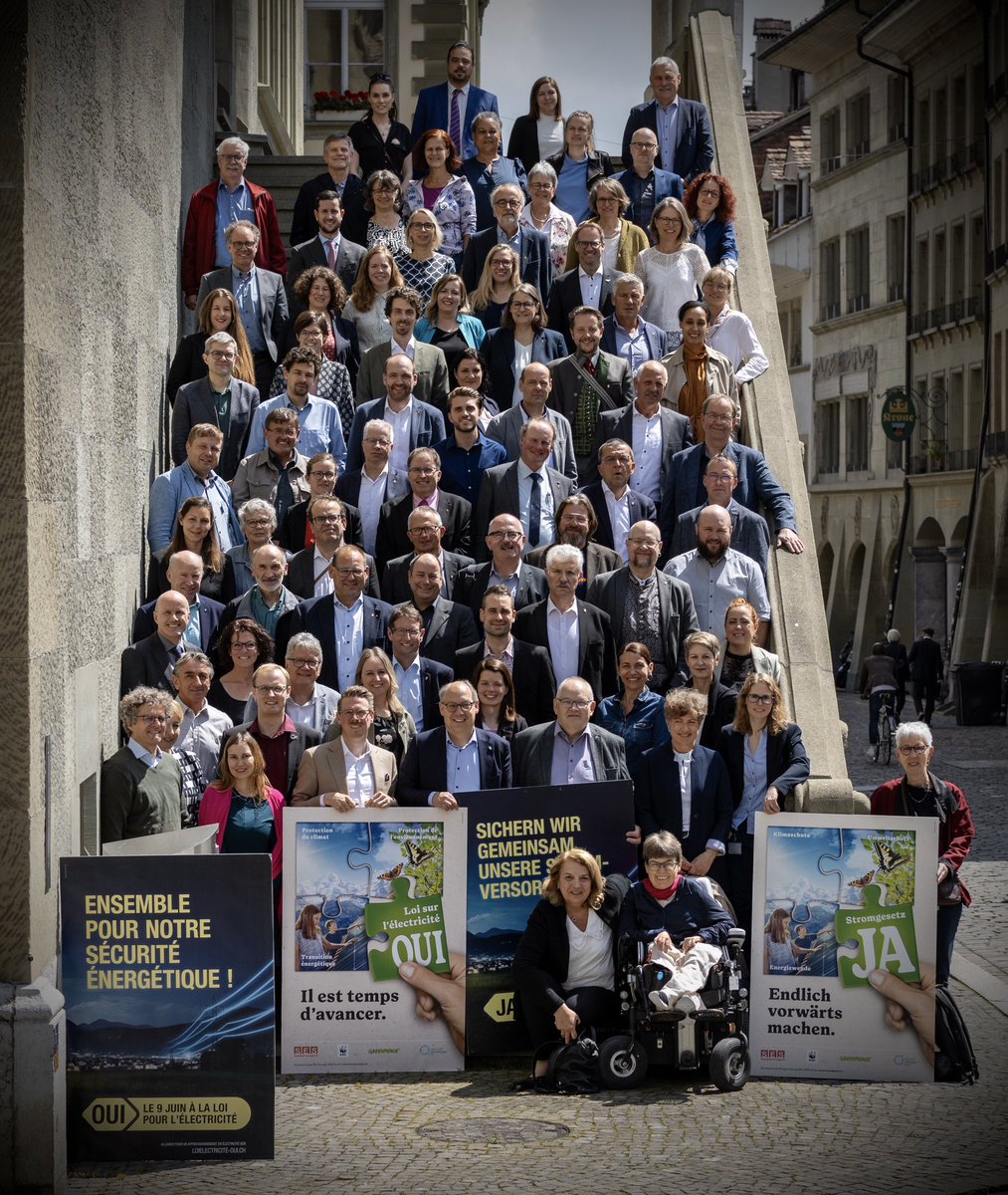 Sarah Gabi tweet media