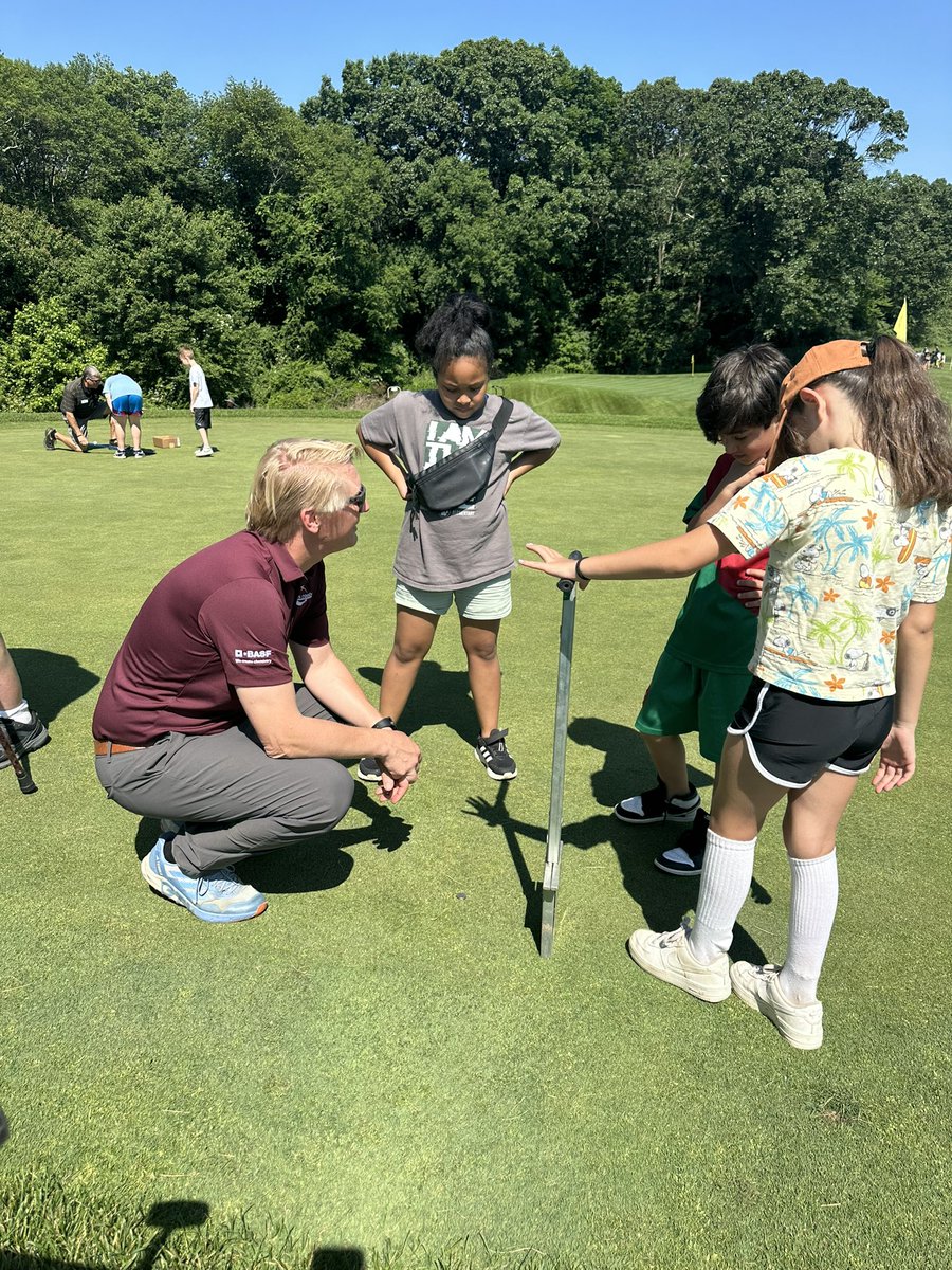 Huge shoutout to Charleston Springs GCS Jill Seymour <a href="/turf_nj/">Jill Seymour, CGCS</a>  for an amazing @FirstGreen field trip with Mercerville Elementary's 3rd graders! Our members did a fantastic job volunteering and sharing their expertise with the kids. Thank you all!