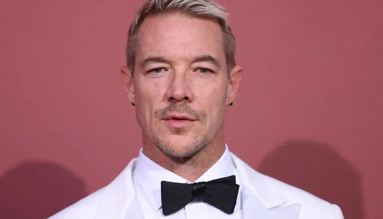 Video: El músico @diplo  presume su gran mansión en Jamaica
Síguenos & visita nuestra  Web… sondeolatino.net
#ElSondeolatino @ElSondeolatino #Actualidad
->Los Detalles Aquí:
sondeolatino.net/el-musico-dipl…