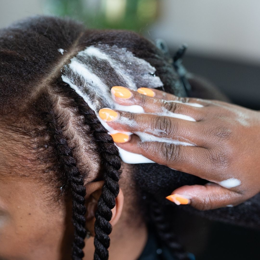 influanceus's tweet photo. Sometimes you need the photos side by side to fully appreciate the difference!

You can purchase our new products starting June 10th!

#influancehaircare1 https://t.co/iD6jdBUavS