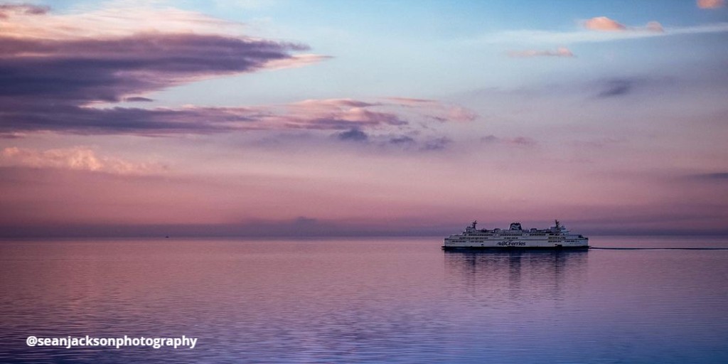 Good morning, beautiful West Coast! 🌞🌊
We're signed on and ready to assist with your travels. Need assistance? Tweet us @BCFerries. 

You can check our #CurrentConditions page throughout the day for sailing updates: ow.ly/tQoo50EIT3Q ^be