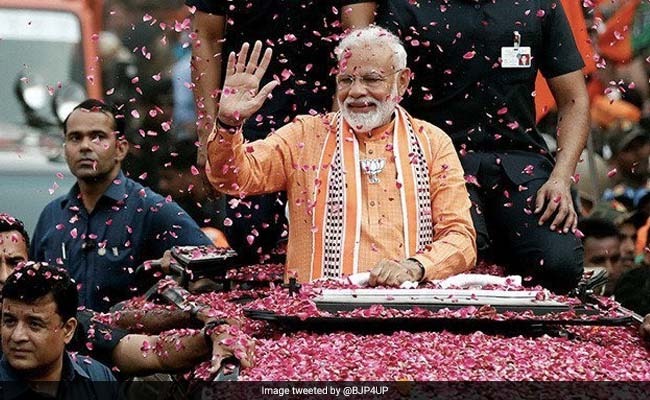 about_varanasi's tweet photo. प्रधानमंत्री श्री नरेंद्र मोदी जी को वाराणसी से लगातार तीसरी बार विजयी होने पर हार्दिक सुभकामनाये 💐💐

#varanasi #NarendraModi #Election2024 #ElectionResults #news #NewsUpdate #400Paar #लोकसभा_आमचुनाव_2024 #लोकसभा_आमचुनाव_2024 #narendramodi #varanasi https://t.co/lymifzXeEx
