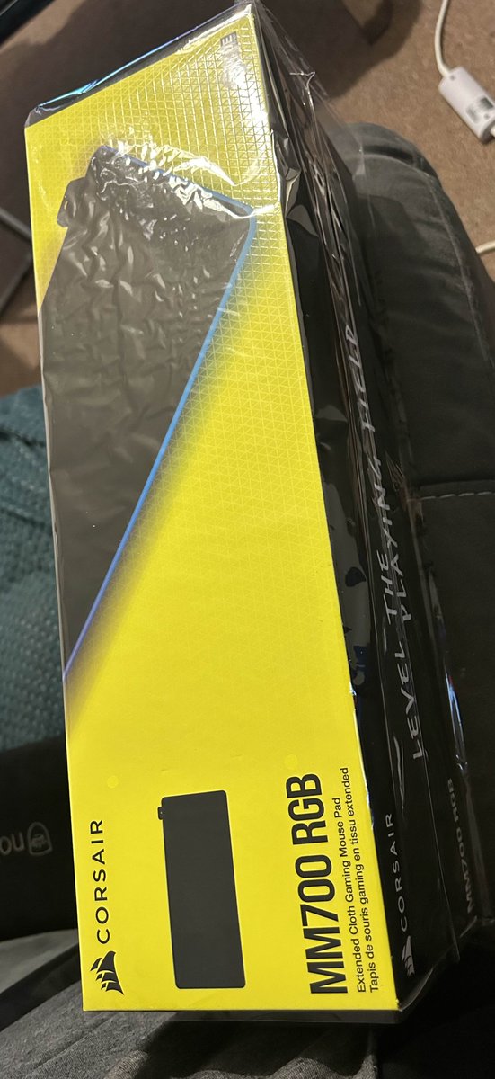 II_dougster_II's tweet photo. BIG BIG THANKS TO @BlueandQueenie AND @ScanComputers for such a great giveaway prize oh and the few extra bits from SCAN were awesome!!!!!!!!! https://t.co/Nxb4hTnJGV