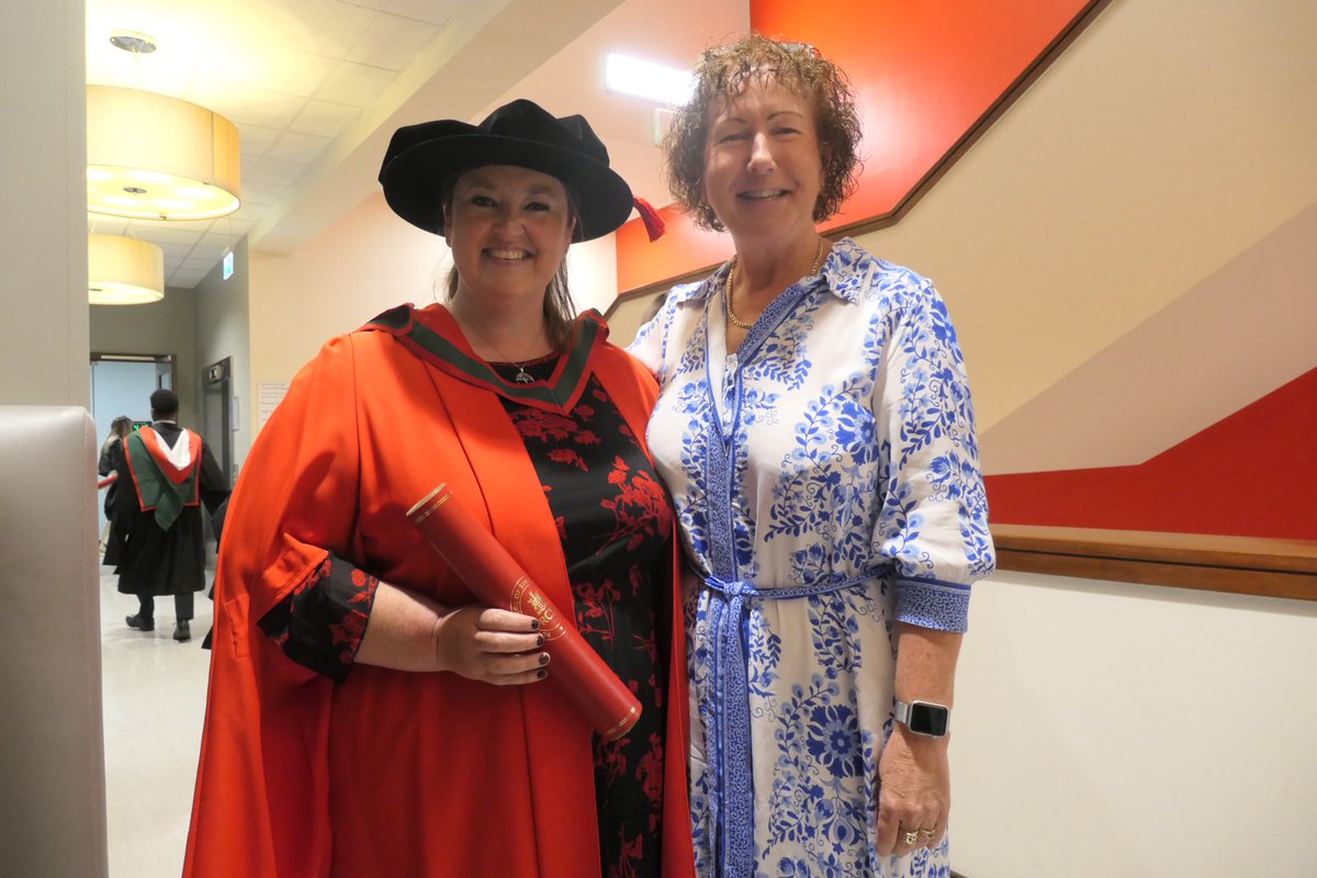 Colette Cunningham tweet media