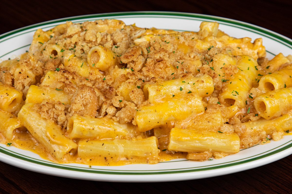 TullysGoodTimes's tweet photo. Our Buffalo Mac & Cheese is full of cheese-licious goodness 🧀 Get it today to celebrate National Cheese Day!
.
.
.
.
#buffalomacandcheese #cheese #pasta #pastadish #nationalcheeseday #sportsbar #eatlocal https://t.co/yg1IICWqbL