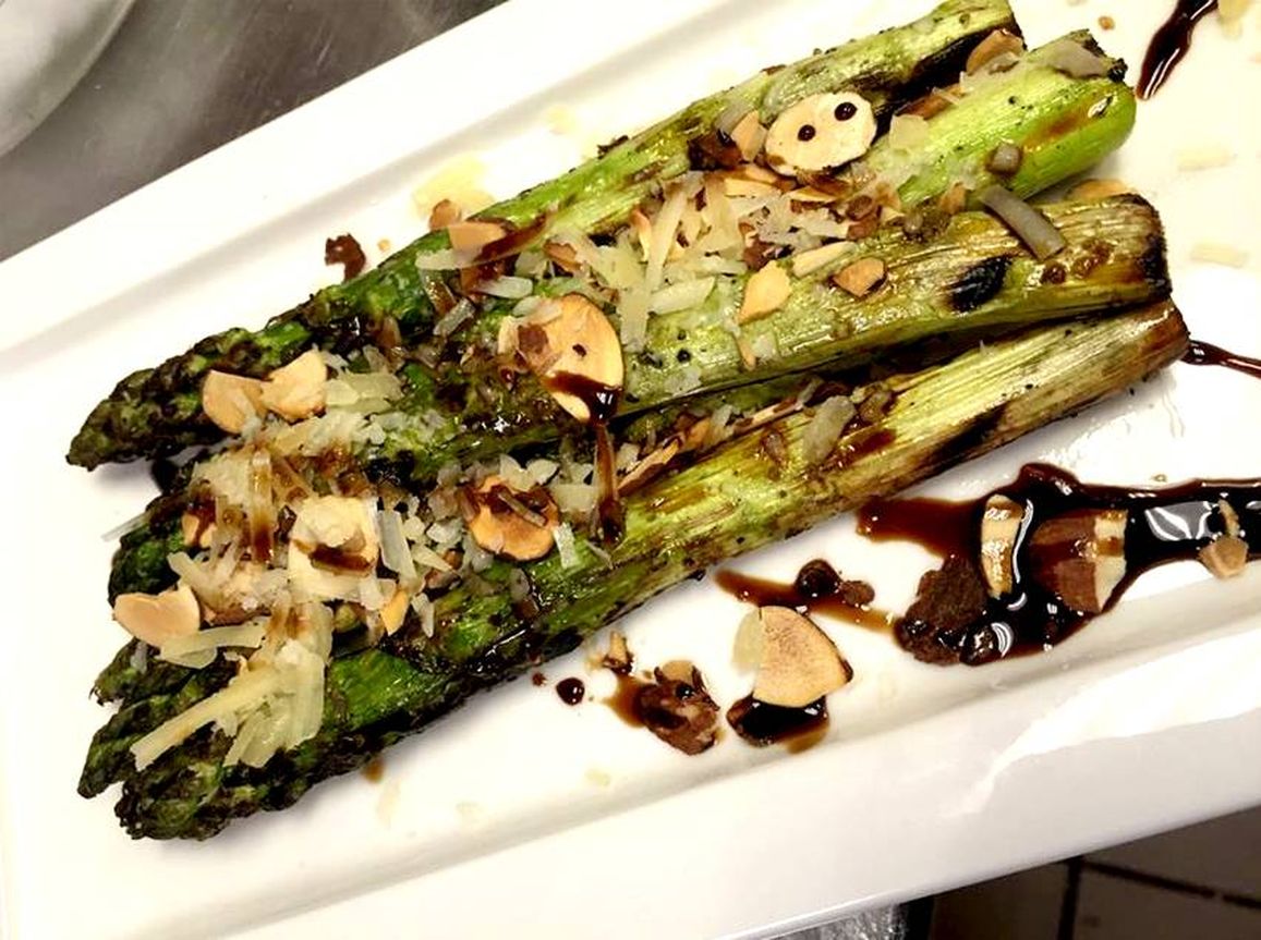 yoursouschef's tweet image. My exclusive chef services are meticulously crafted to tantalize your taste buds and streamline your daily routine. Contact me today at (760) 880-9067 to see how I can help meet your needs!

#ChefServices #YourSousChef
coachellapersonalchef.com/contact