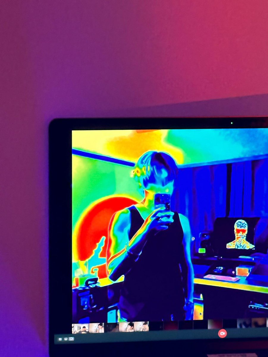 vinxengallery's tweet photo. https://t.co/sWnYHPBGXW