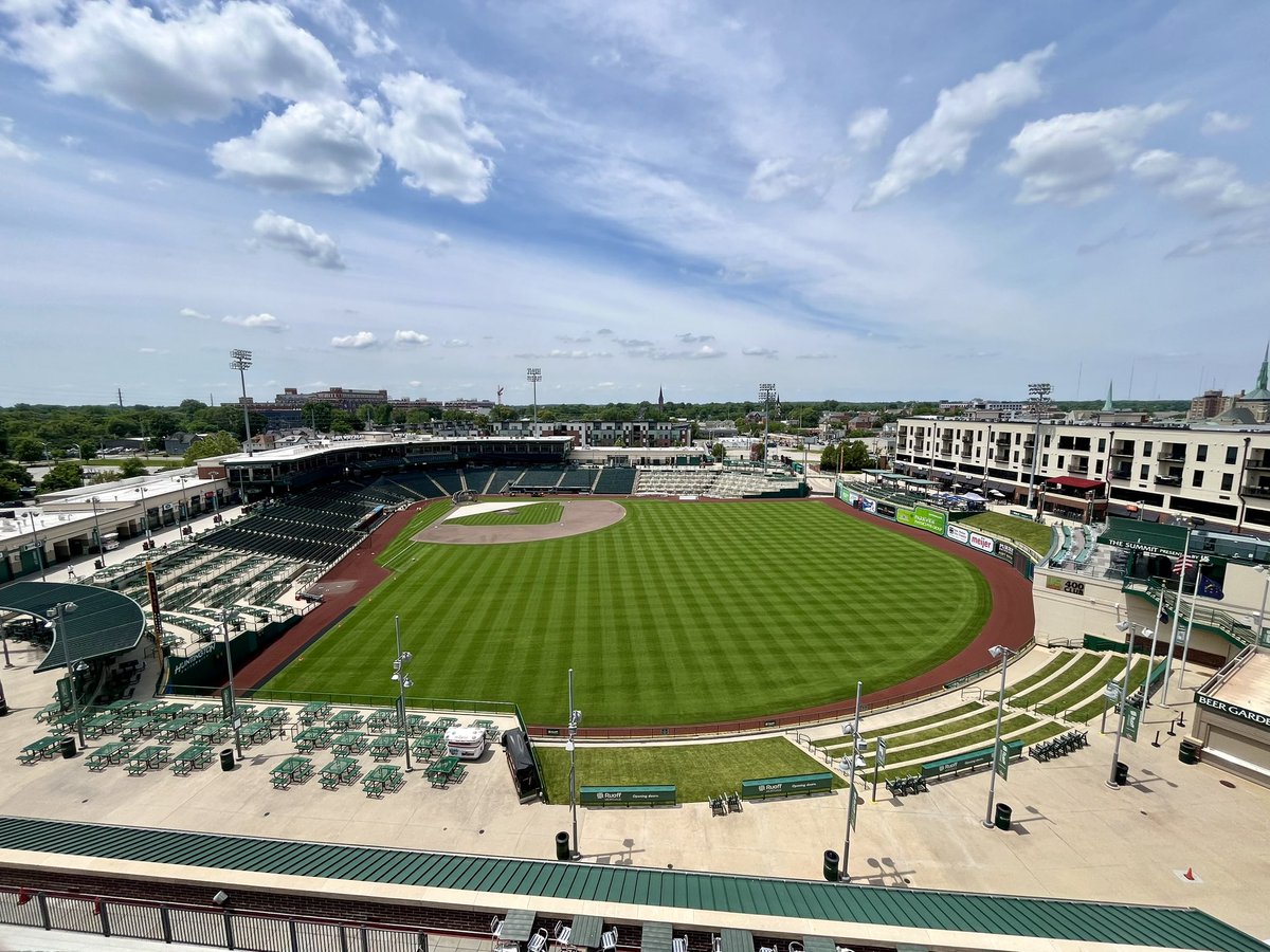 Game 1 of 18 in June! #365ss  <a href="/MtnView_Seeds/">Mountain View Seeds</a> <a href="/JacobsenTurf/">Jacobsen Turf</a>