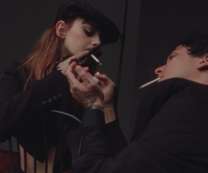 nessunconfine's tweet photo. TANANAI E ANNALISA?????? https://t.co/JBWWUhZOy0