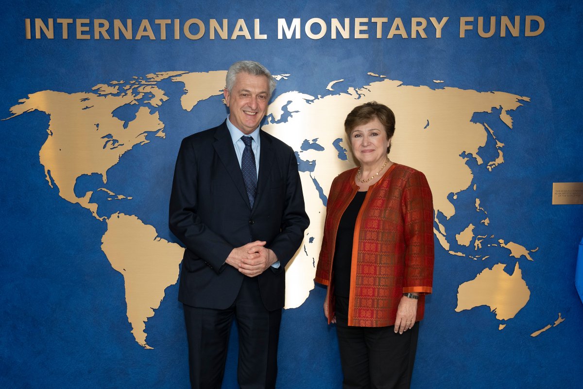 Our partnership with UNHCR is essential as we step up our support to fragile and conflict-affected states. Grateful for Commissioner <a href="/FilippoGrandi/">Filippo Grandi</a>'s work and look forward to ever closer collaboration between our institutions.
