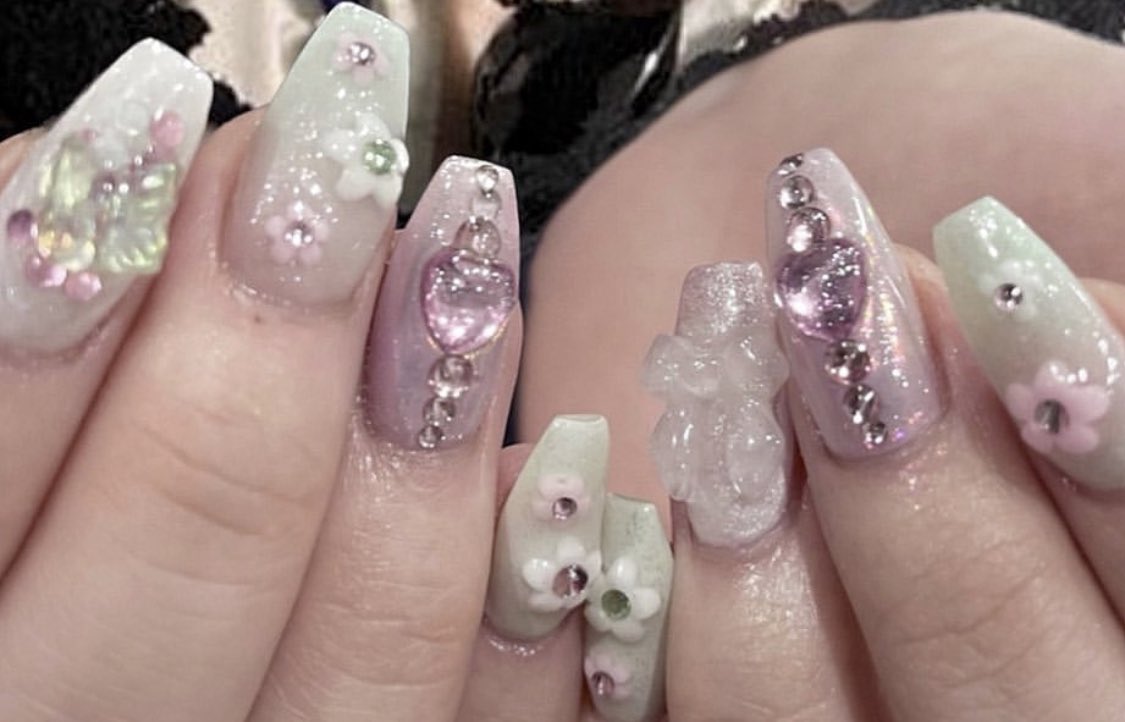 piinkimi_'s tweet photo. ig: ke.tty.nail https://t.co/EitakffALr