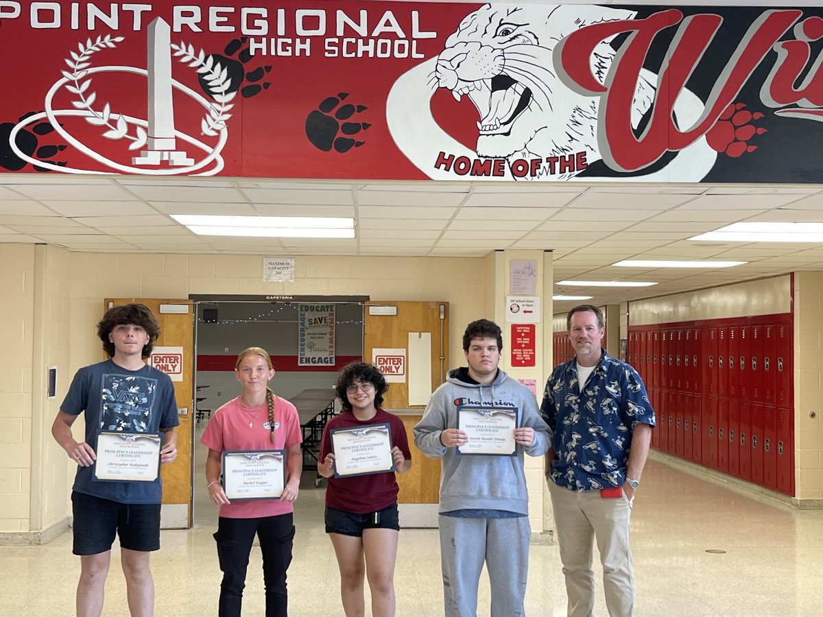 So proud of our ⁦<a href="/HPRwildcats/">High Point Regional High School</a>⁩ seniors going into the Military! #Wildcatpride