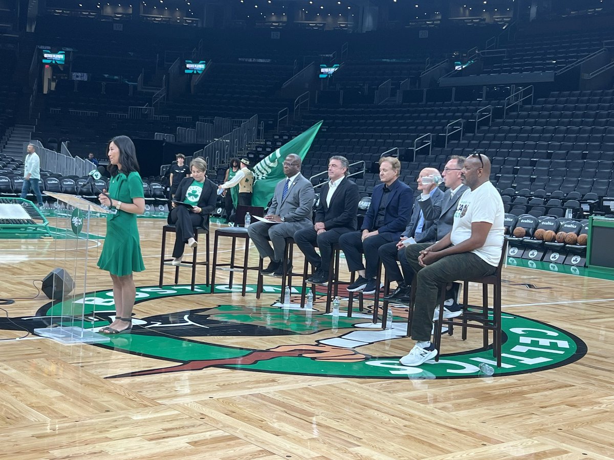 Lance Reynolds tweet media