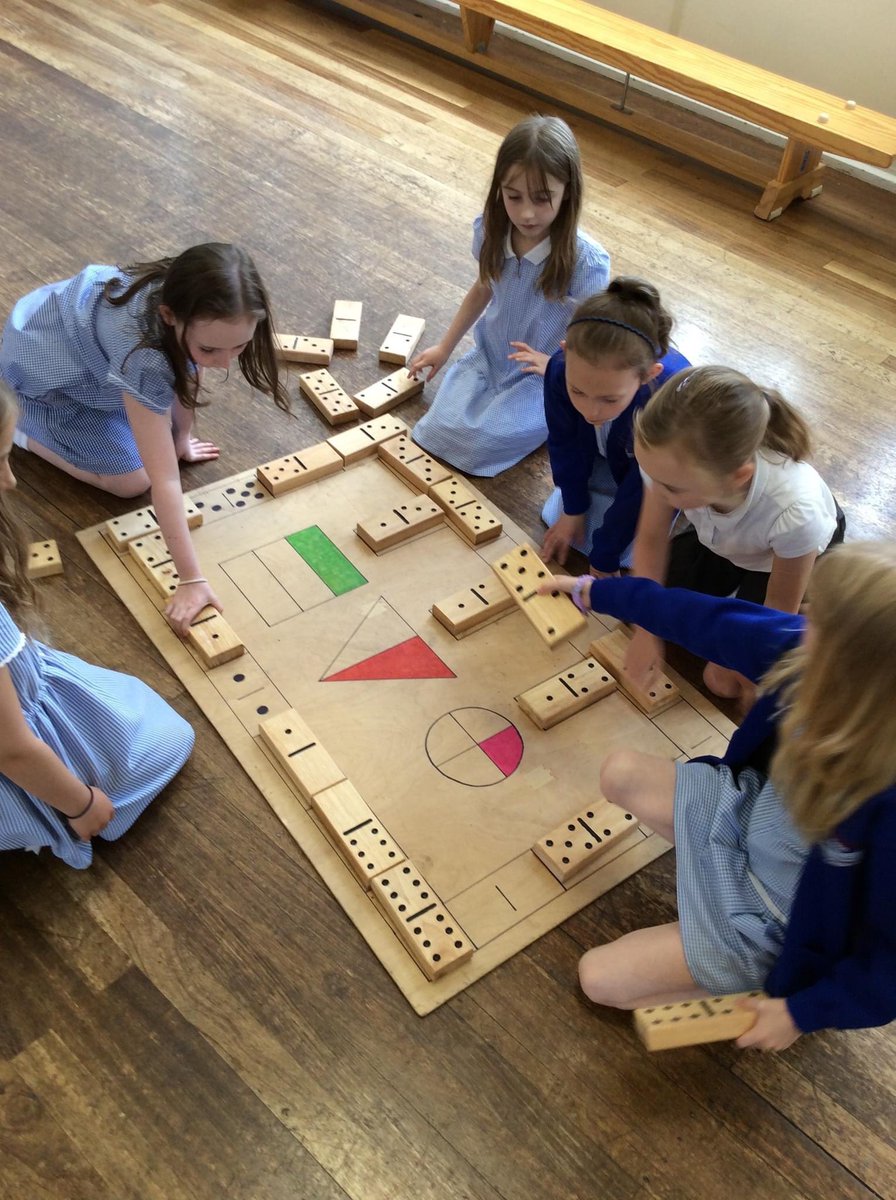 HurworthPrimary's tweet image. Year 3 loved their session with @problemsolveit where they had to use their fraction knowledge to match dominoes, build a cube and use their shape knowledge to make different sided shapes! Some groups even managed to complete the cube and dominoes activity! #HurworthYear3