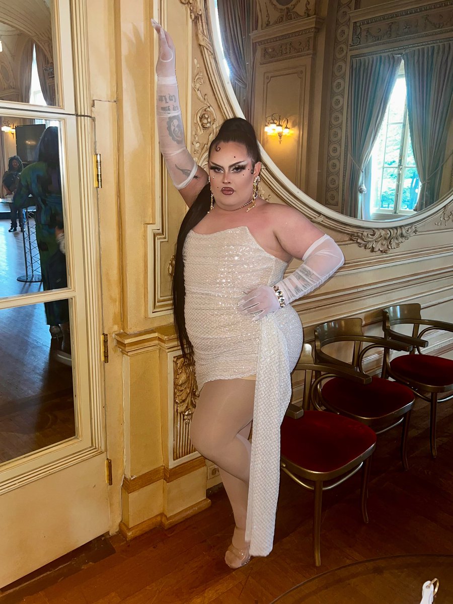 Valentine Addams tweet media