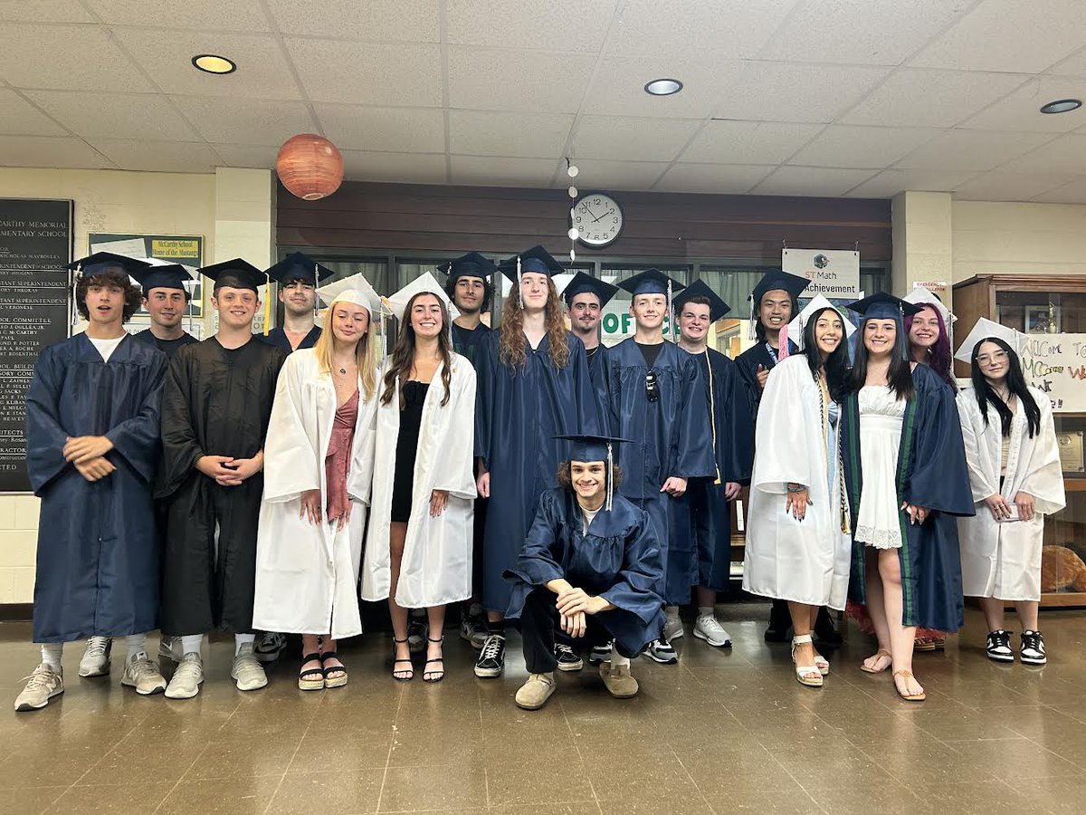 Congratulations to our Seniors! We had a successful clap out to celebrate their success.