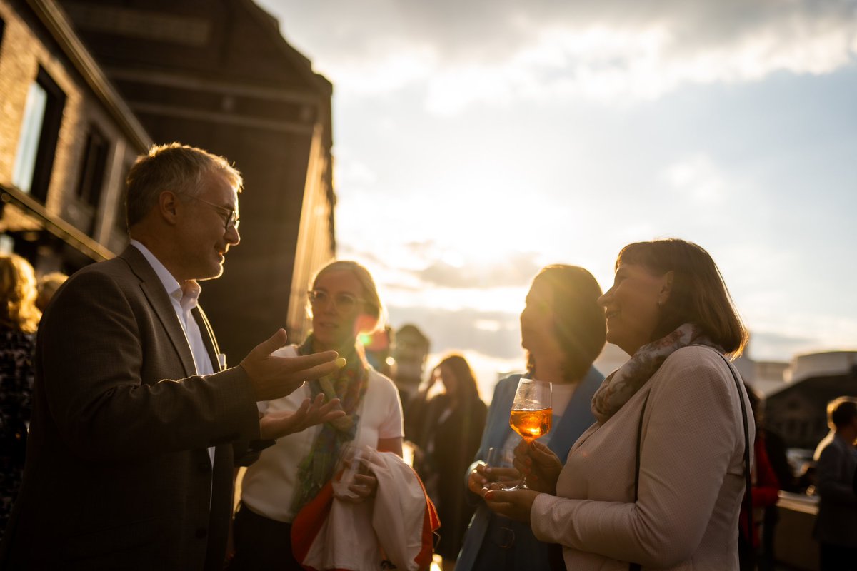 BVRPresse's tweet photo. Zum Get-Together am Vorabend der #BWT2024 fanden sich heute bereits zahlreiche Gäste zum ersten Austausch ein. https://t.co/L7O4PH59hx
